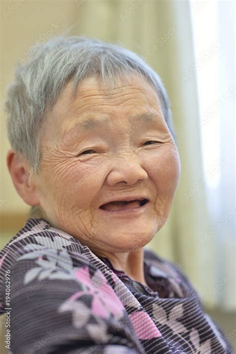 おばあさんポルノ|Japanese granny